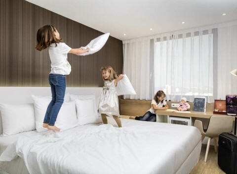 Occidental Praha Five**** blízko historického centra už od 1 noci s raňajkami.