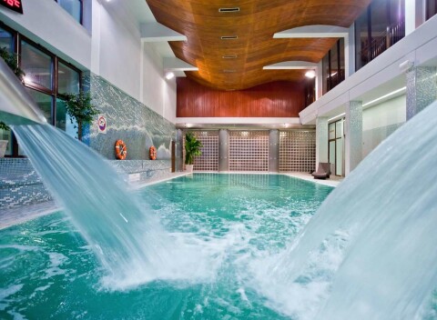 Letná wellness dovolenka s polpenziou v známom hoteli Klimek**** len 5 km od našich hraníc.