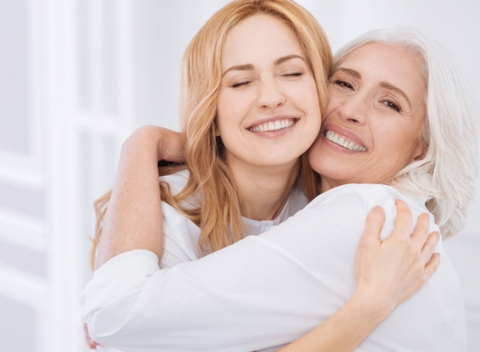 Špeciálne luxusné ošetrenia pre krásu a zdravie zrelej pleti. Skoncujte s hlbokými vráskam už dnes.