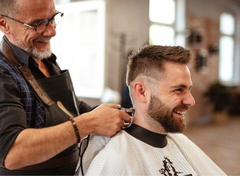 Pánsky barber strih, Queen full service alebo darčekový poukaz v Queen Barber Košice.