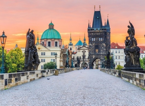 Ubytovanie a raňajky pre dvoch v hoteli Dalimil*** len 4 zastávky od centra Prahy.