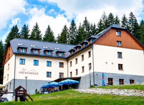 4-hviezdičková dovolenka v hoteli Pod Kyčmolem v Těšínských Beskydách s polpenziou a wellness.