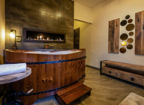 Pivný wellness Maravar. Chvíľku zdravého rozmaznávania si doprajte v pivnom wellness Maravar.