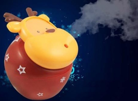 Zvlhčovač, čistič vzduchu a aróma difuzér v jednom štýlovom vianočnom vyhotovení.