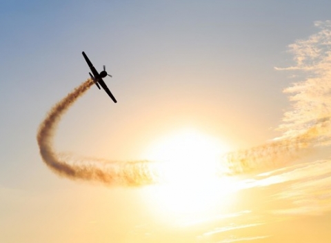 Akrobatický let z letiska Trenčín pre všetkých adrenalínových nadšencov.