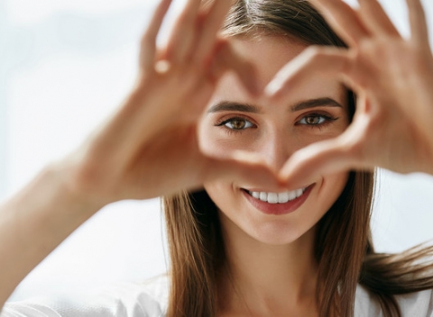 Profesionálny hĺbkový lifting s kyselinou hyalurónovou a iné ošetreniav štúdiu Nymfa.