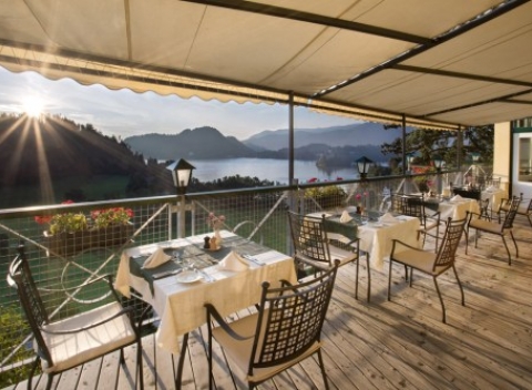 Neobmedzený wellness pobyt v 4* hoteli s výhľadom na jazero Bled v Slovinsku.