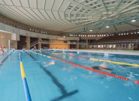 Jednorázový vstup, permanentka do Mestskej krytej plavárne Košice pre dospelého človeka alebo dieťa.