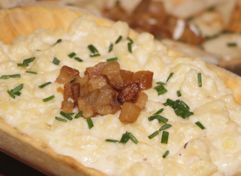 Tradičné domáce, poctivo robené špeciality - bryndzové pirohy, halušky, huspenina.