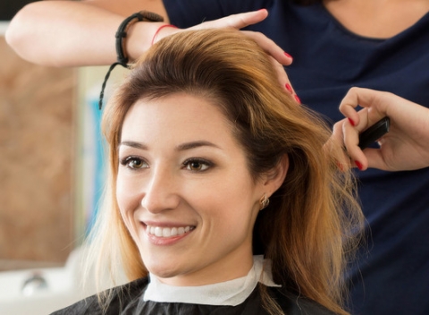 Pánsky alebo dámsky strih, regenerácia či farbenie v Beauty&lifestyle.