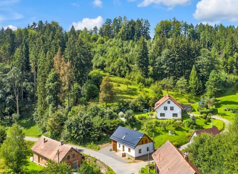 Orlické hory v blízkosti turistických atrakcií: Pobyt pre 8 osôb v novo zrekonštruovanej Dubovej Stodole.