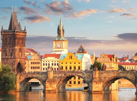 Romantická rodinná dovolenka na vlnách Vltavy s raňajkami v boteli Racek ***.