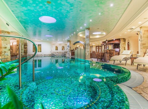 Karlove Vary: Luxusný Hotel Carlsbad Plaza ***** s neobmedzeným wellness s 5 bazénmi a 7 druhmi sáun + raňajky.