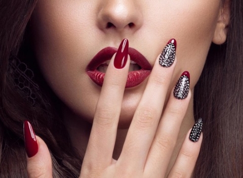 Krása a zdravie pre vaše nechty! Gélové nechty, gél-lak alebo doplnenie gélových nechtov.