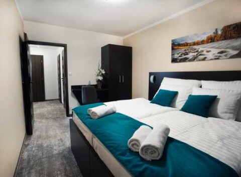 Poznávací pobyt v centre Košíc vo výborne hodnotenom hoteli Crystal*** s raňajkami a vstupmi.