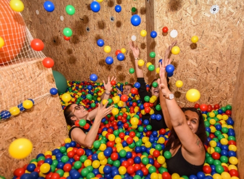 Unikátna indoor hra v 20 miestnostiach – hodinový či 3 hodinový vstup do TeamUp.