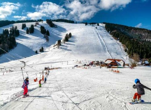 Dovolenka blízko aquaparkov a lyžiarskych stredísk v Happy Village Kaštieli Ivachnová***