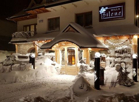 Až 3 obľúbené lyžiarske strediská v poľských Tatrách na dosah s ubytovaním vo Vile Silene.