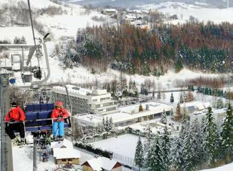 Hotel Perla Poludnia*** s wellness, hneď pri lanovke a len 15 minút od hraníc.