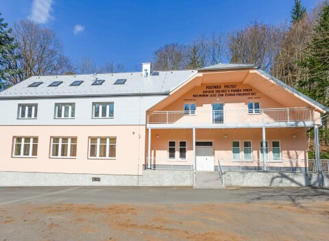 Pobyt len 3,5 km od centra Písku v Chate Živec (nielen) pre rodiny s deťmi + bufetové raňajky