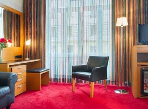 Vynikajúco hodnotený pražský Theatrino**** len 1 minútu od zastávky MHD