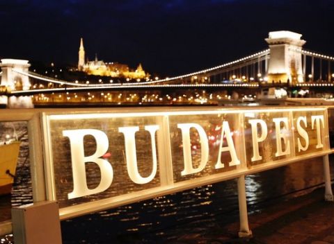 Pár nocí v novom Bo33 Hoteli**** v centre Budapešti, kde vám k raňajkám zdarma ponúknu šampanské.