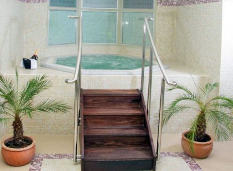 Kúpele Mosonmagyaróvár v Maďarsku s neobmedzeným wellness a bohatou polpenziou.