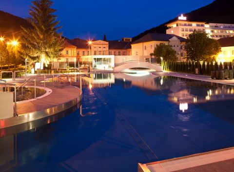 Trenčianske Teplice: pobyt s raňajkami v penzióne Venezia v kúpeľnom parku pod lesom.