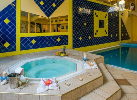 Pobyt pri Westfielde Chodov v TOP HOTELI Praha **** s polpenziou formou bufetu a wellness