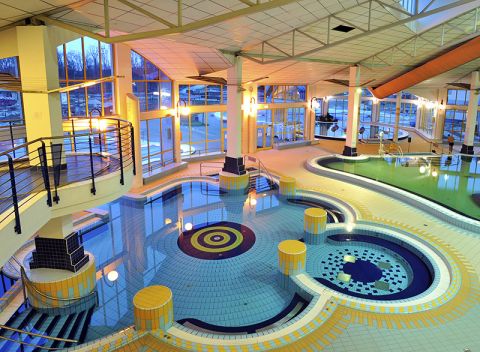 Kúpeľný Sárvár v štýlovom hoteli kúsok od prírody + celodenná vstupenka do kúpeľov.