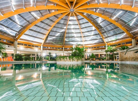 Maďarsko: 4* Gotthard Therme Hotel s vlastnými kúpeľmi a wellness (1 500 m²) + polpenzia