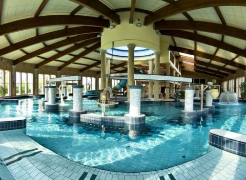 Apartmány na brehu Balatonu s vlastnou plážou a neobmedzeným wellness.