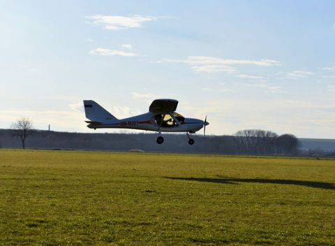 Nezabudnuteľný zážitkový let s možnosťou pilotovania na skúšku vami vybranou trasou.