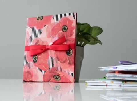 Originálne darčekové leporelá pre uchovanie vašich spomienok, na 10 kusov fotografií.