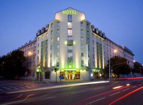Komfortný pobyt s raňajkami v Prahe v 4* hoteli Plaza Alta. Dieťa do 11 rokov zadarmo.