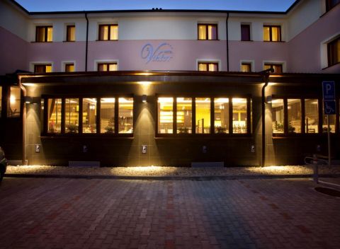 Luxusné ubytovanie v Hoteli Viktor*** len kúsok od centra Bratislavy. Užite si slovenskú metropolu s partnerom.