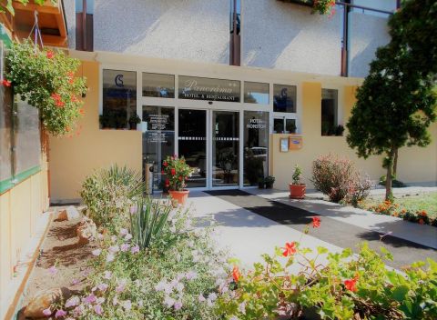 Rodinná izba v Hoteli Panoráma** v Komárne len 100 m od termálneho kúpaliska.