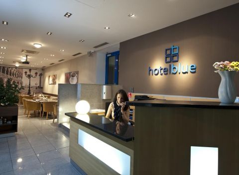 Romantické chvíle v centre Bratislavy! Hotel Blue Bratislava vás osloví moderným dizajnom a reštauráciou.