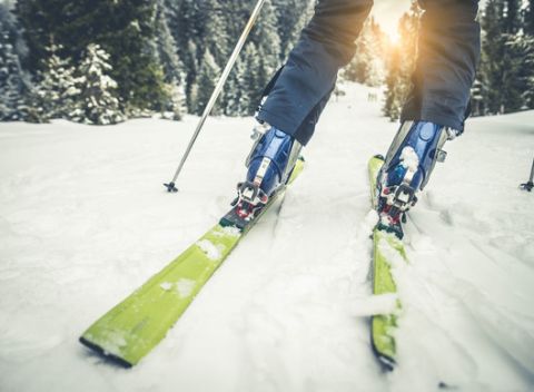 Kompletný servis lyží a snowboardov + tvarovanie lyžiarok v OC Centrum v Nitre.