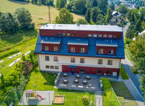 Jeseníky len 700 m od zjazdovky v Hoteli Toč *** s raňajkami, wellness, zľavovou kartou