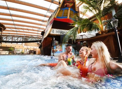 Celodenný vstup do obľúbeného aquaparku Tatralandia alebo za doplatok 2 € do vodného parku Bešeňová.