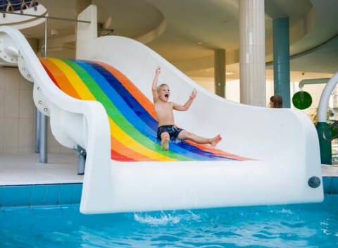 Rodinný kúpeľný pobyt len 5 min. pešo od kúpeľov Sárvár s plnou penziou