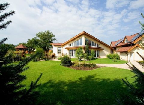 Luxusná Vila Valča s wellness, priestrannou záhradou a platnosťou do konca roka 2018.