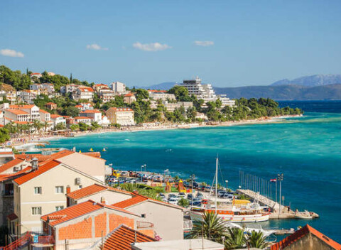 Makarská riviéra: Dovolenka vo Vile Marta s dopravou autobusom Vento line a možnosťou polpenzie