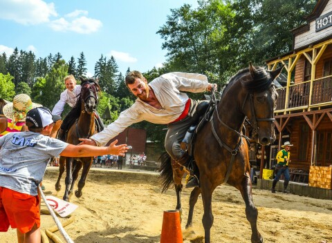 Vysočina: Leto v Resorte Šikland s raňajkami/polpenziou a vstupom do Westernového mestečka