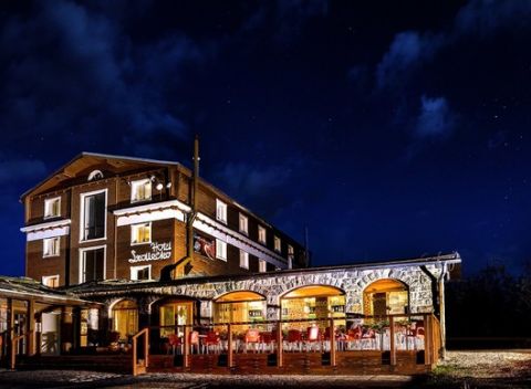 Leto pod Chopkom s ubytovaním a polpenziou v rodinnom hoteli Srdiečko*** hneď pri lanovke.