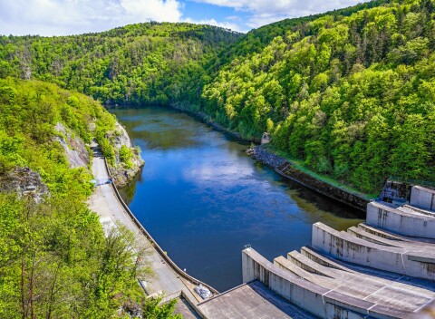 Stredné Čechy: Slapská priehrada v Hoteli Hrazany*** s parádnym wellness, procedúrami a polpenziou