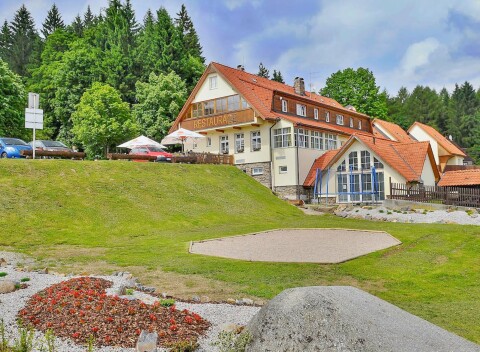 Šumava pri národnom parku a rozhľadni v Penzióne Na Podlesí s raňajkami a saunou + občerstvenie alebo káva a dezert