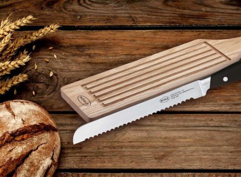 Dubová doska a nôž na chlieb Rösle – praktická sada od Villeroy & Boch.