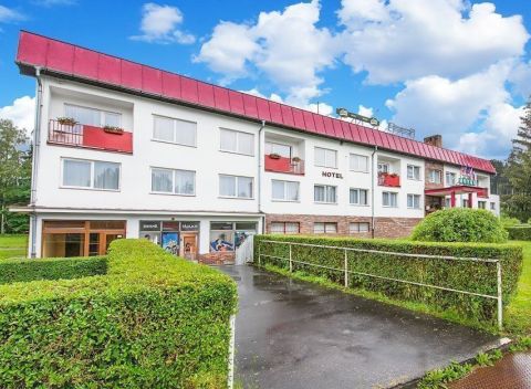 Františkovy Lázně: Hotel Zátiší *** s polpenziou, vstupom do Aquafora a masážou.